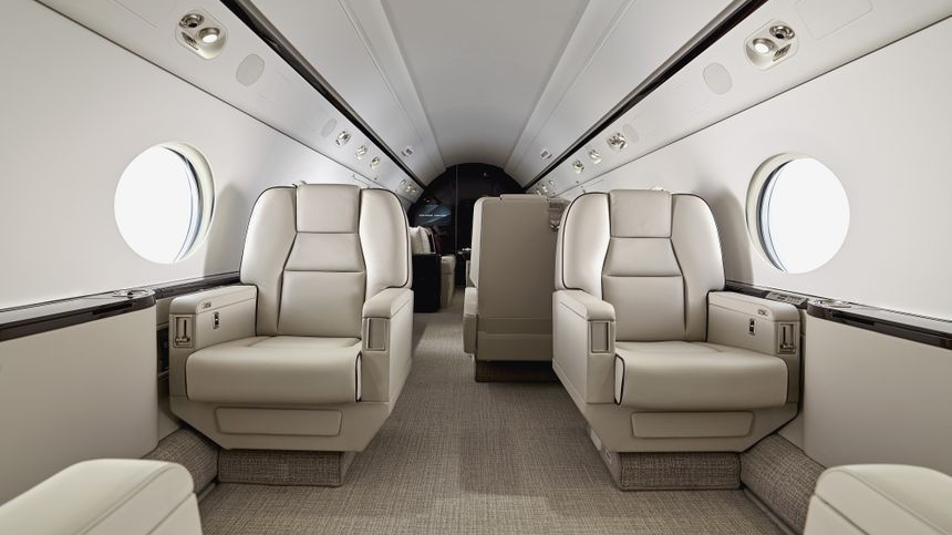 Gulfstream G550 - exterior and cabin