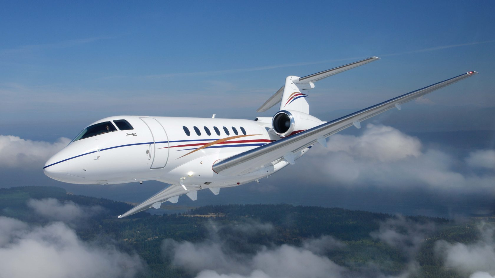 Hawker 1000 - exterior and cabin