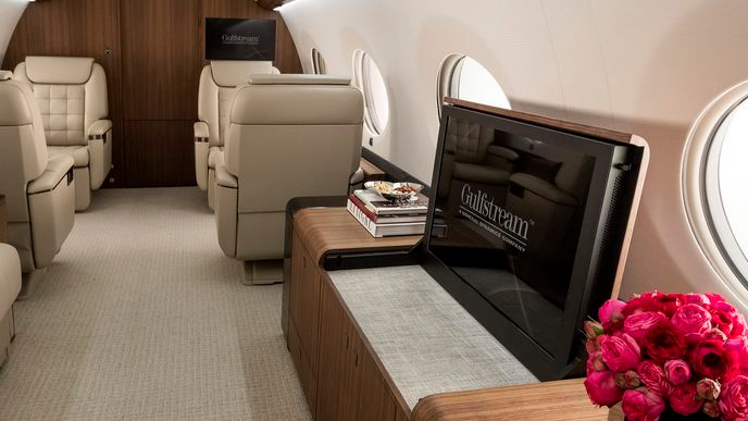 Gulfstream G650ER/650 - exterior and cabin