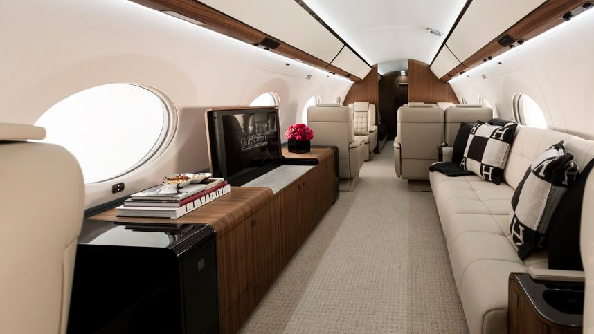 Gulfstream G650ER/650 - exterior and cabin