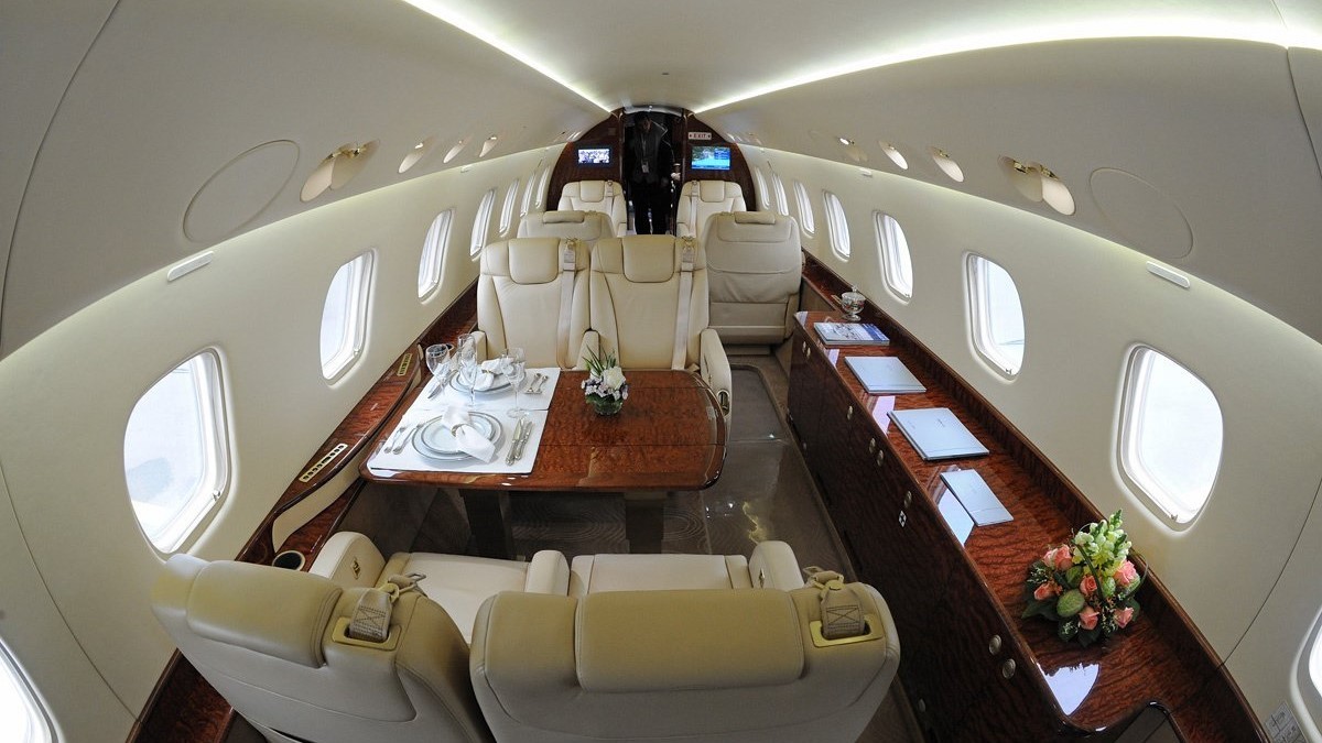 Legacy 650 - exterior and cabin